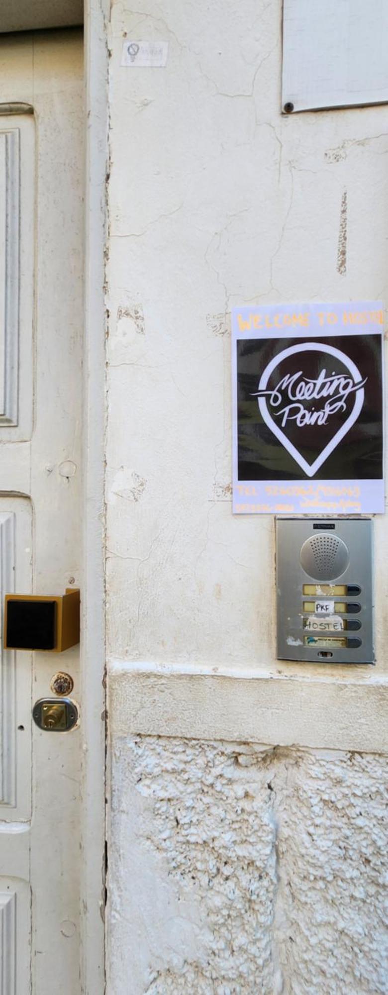 No Cash Accepted-Meeting Point Hostel- Praia, Also In Tarrafal & Fogo Exterior foto