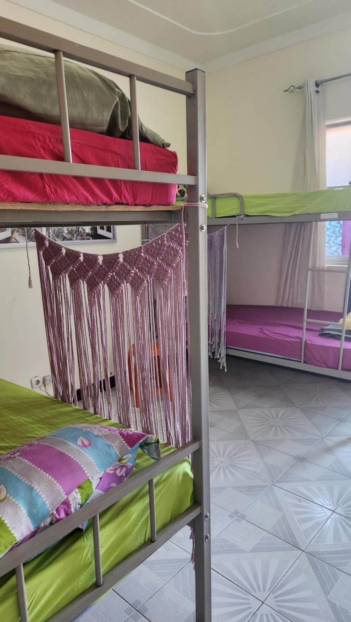 No Cash Accepted-Meeting Point Hostel- Praia, Also In Tarrafal & Fogo Exterior foto